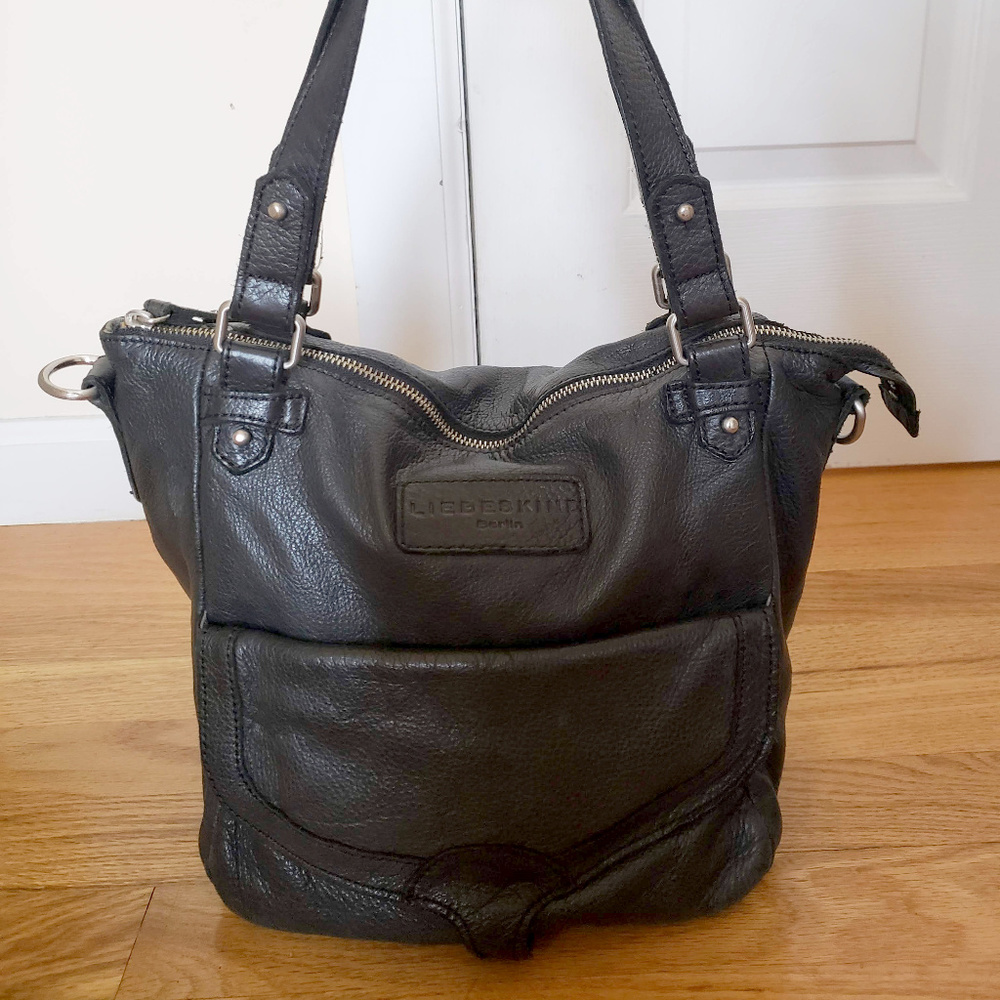 Liebeskind Black Leather Zip Top Shoulder Bag